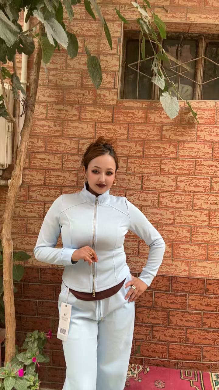 法式薄款潮牌女装修身针织女款短款健身保暖秋冬