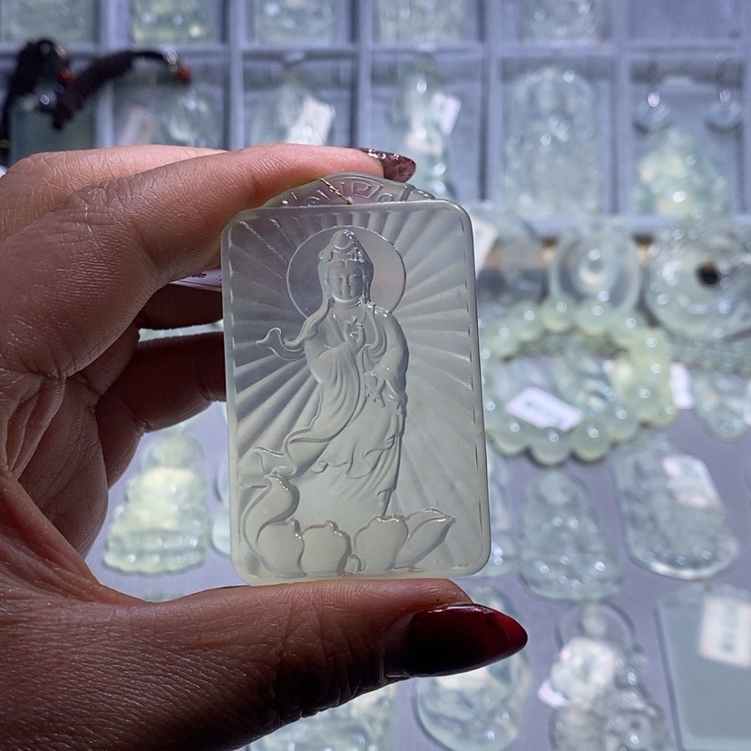 【闪购商品】岫玉颈饰未镶嵌加*观音