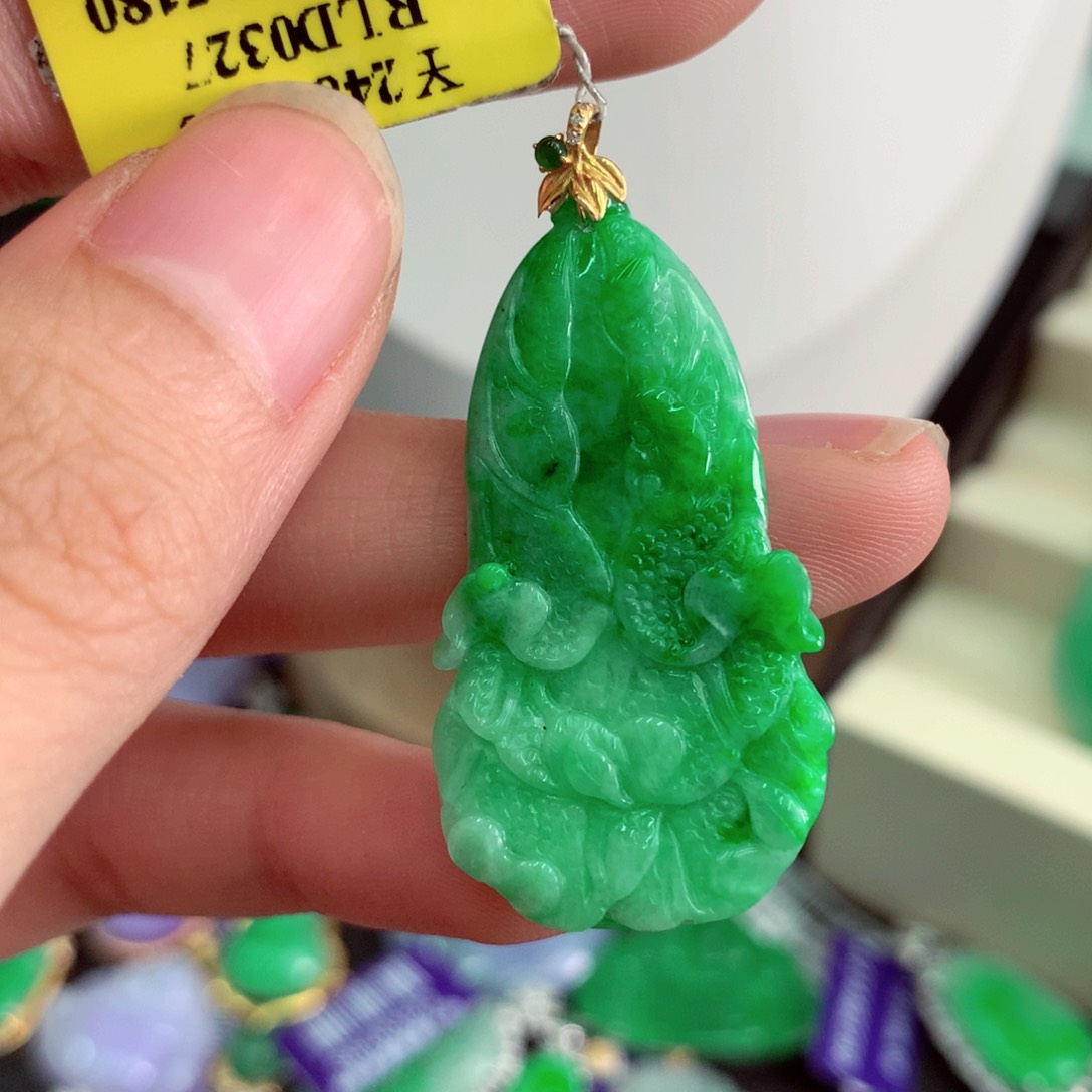 翡翠18K金镶嵌吊坠(不含链)