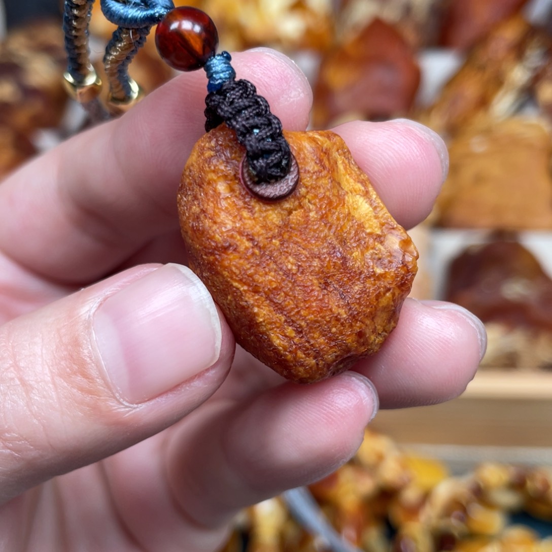 蜜蜡珠宝奇石未镶嵌