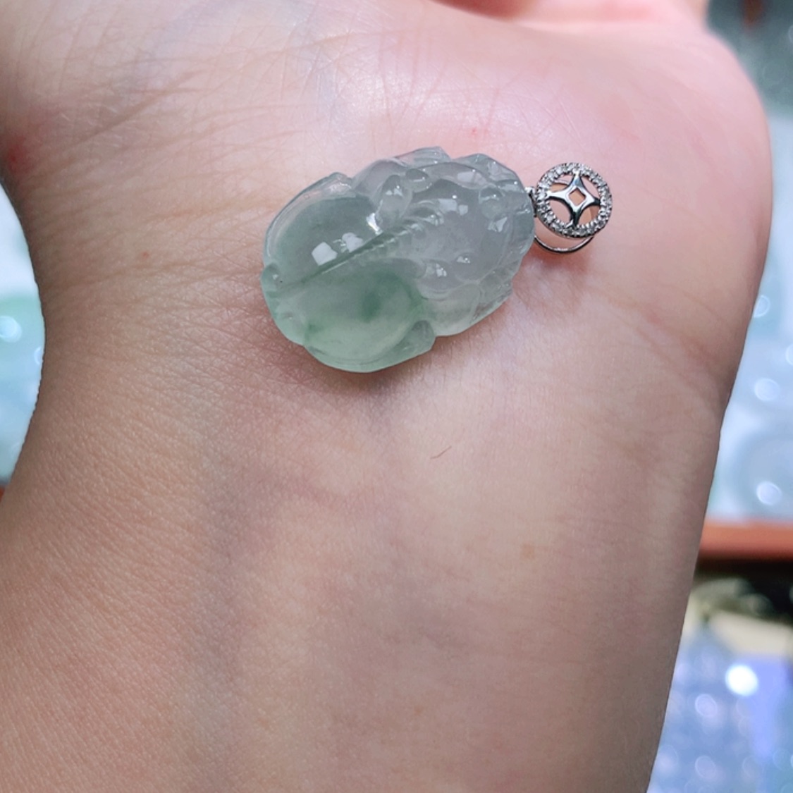 【闪购商品】翡翠颈饰18K金镶嵌貔貅