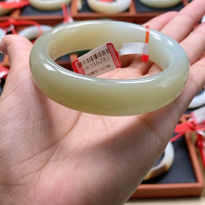 【闪购商品】未镶嵌手镯和田玉59.5