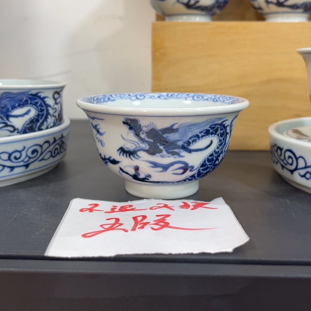 手绘仿元铠甲龙大压手