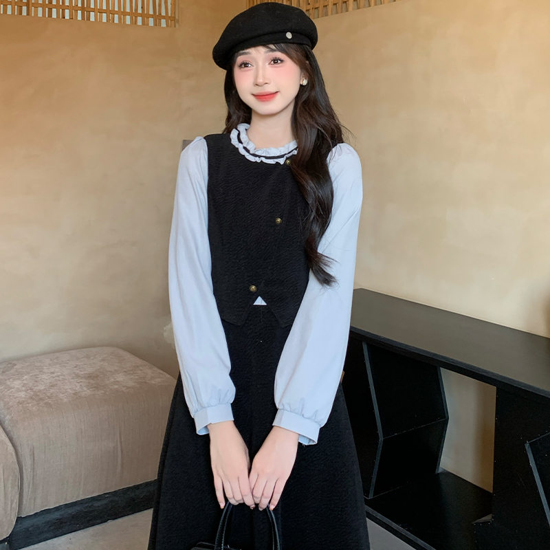 慕兔法式洋气花边领口连衣裙女2024秋季设计感百搭时尚长裙