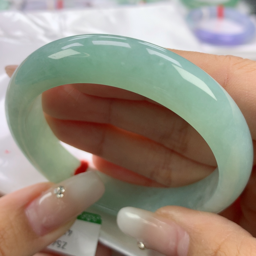 翡翠手镯未镶嵌54.4正