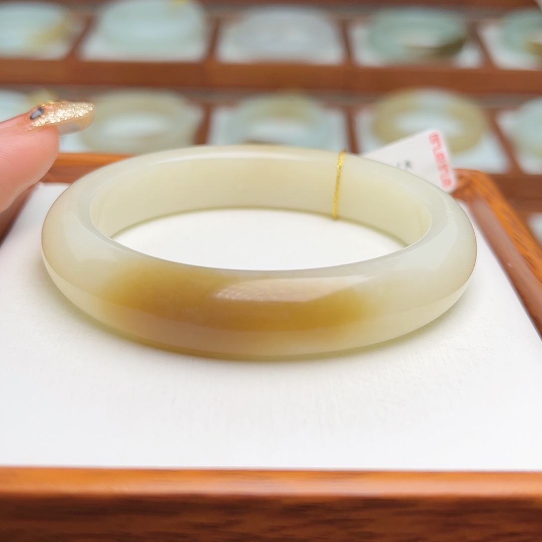 和田玉手镯未镶嵌50.9