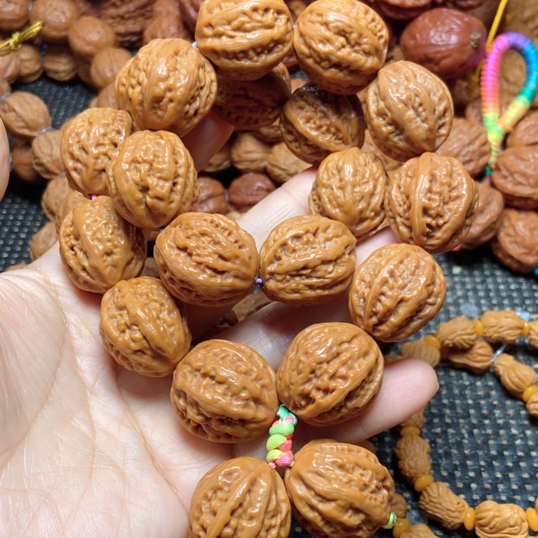 哥***块手串桃核龙脊八棱手持