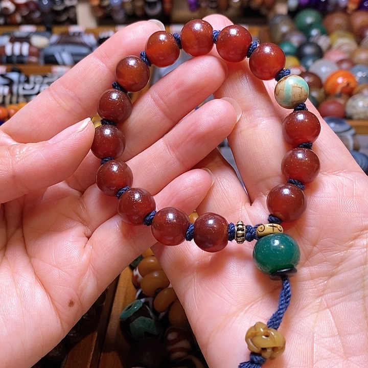 玛瑙/玉髓手串未镶嵌M****F