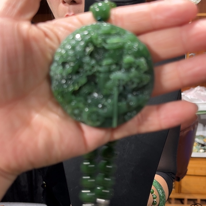 颈饰未镶嵌和田玉