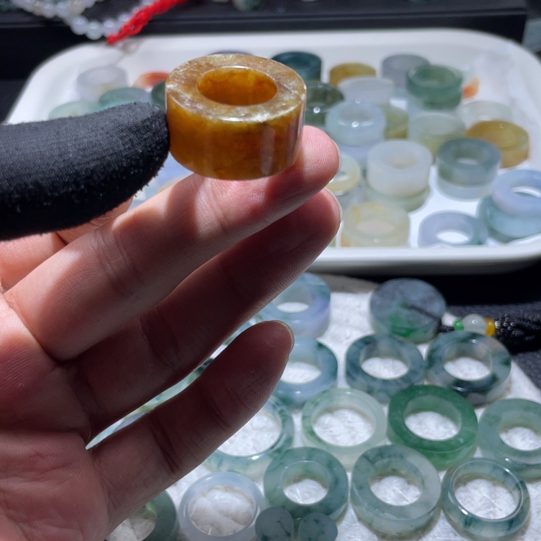 定制翡翠未镶嵌天然翡翠