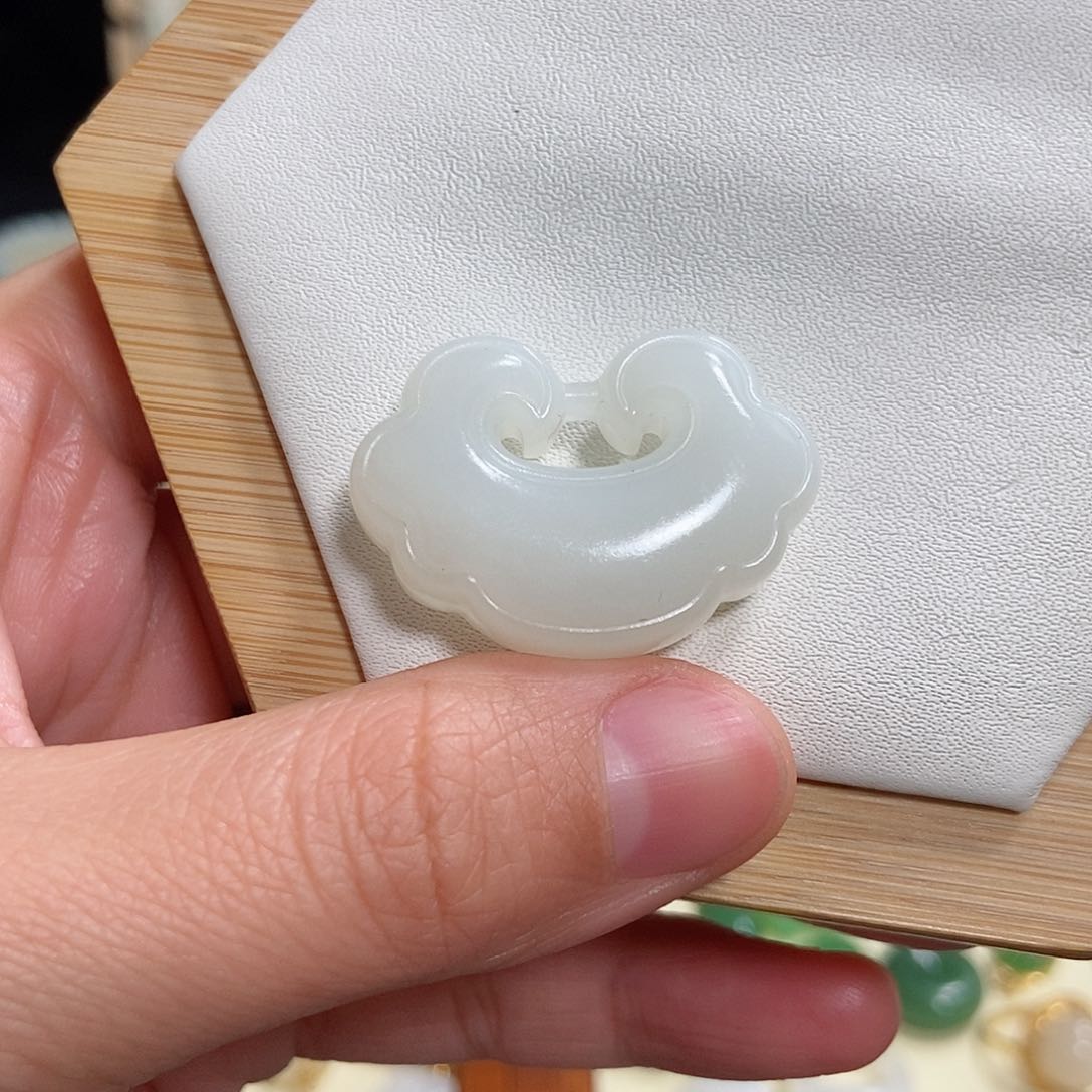 和田玉颈饰未镶嵌西*