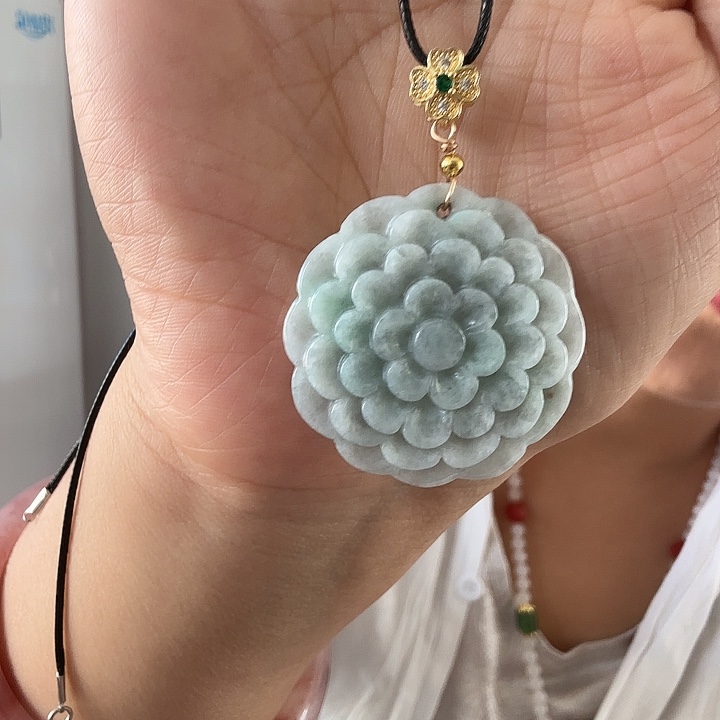 翡翠未镶嵌颈饰吊坠