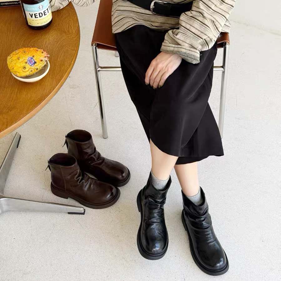轩轩家【英伦风短靴】 冬季防滑加绒英伦风马丁靴坡跟一脚蹬
