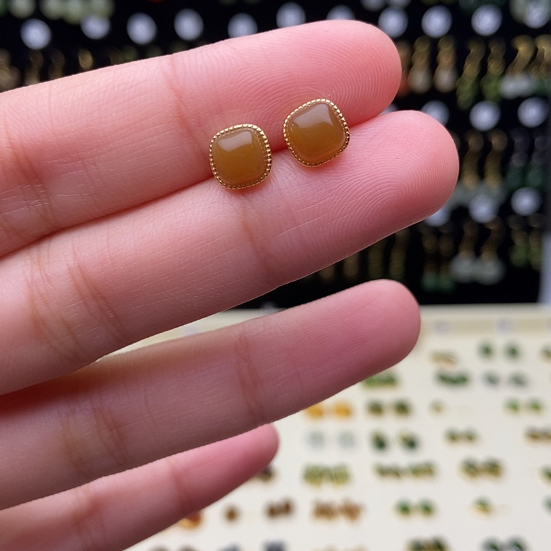 和田玉银S925镶嵌耳饰