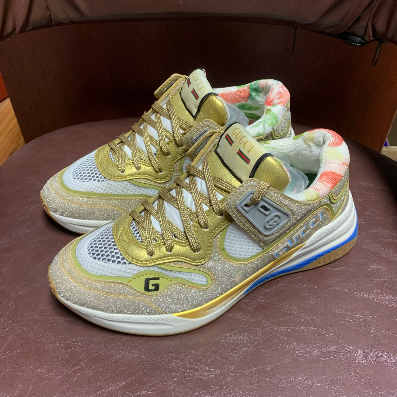 99新/Gucci 古驰 金色碎花运动鞋 37码 公价6800 X8848109