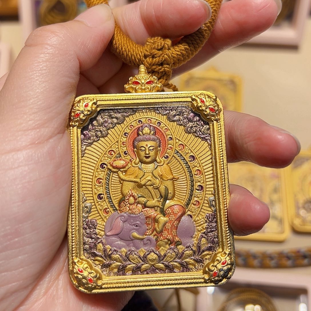 佛心果吊坠A*R新年快乐啊小可爱