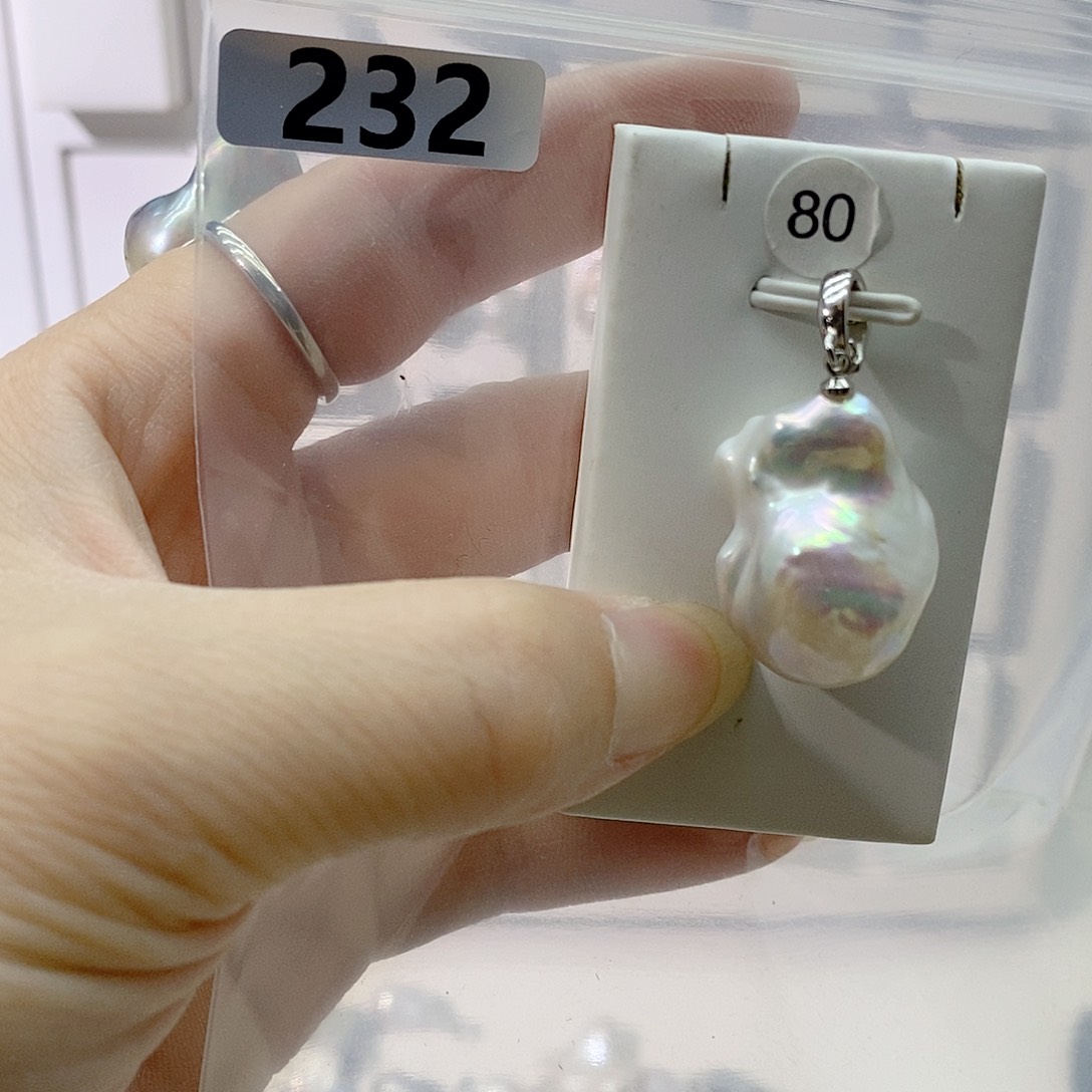 淡水珍珠合金颈饰