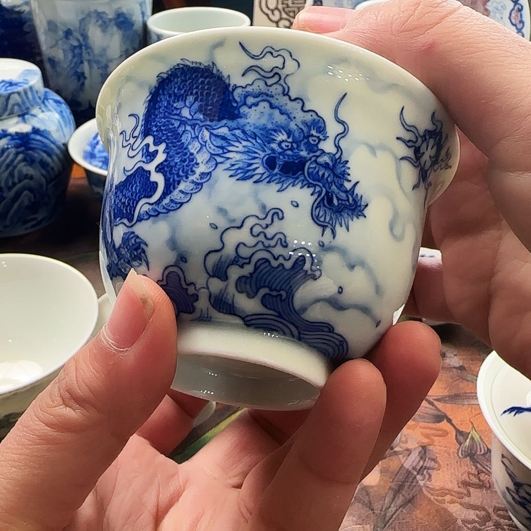 您好今天分享手绘盖碗