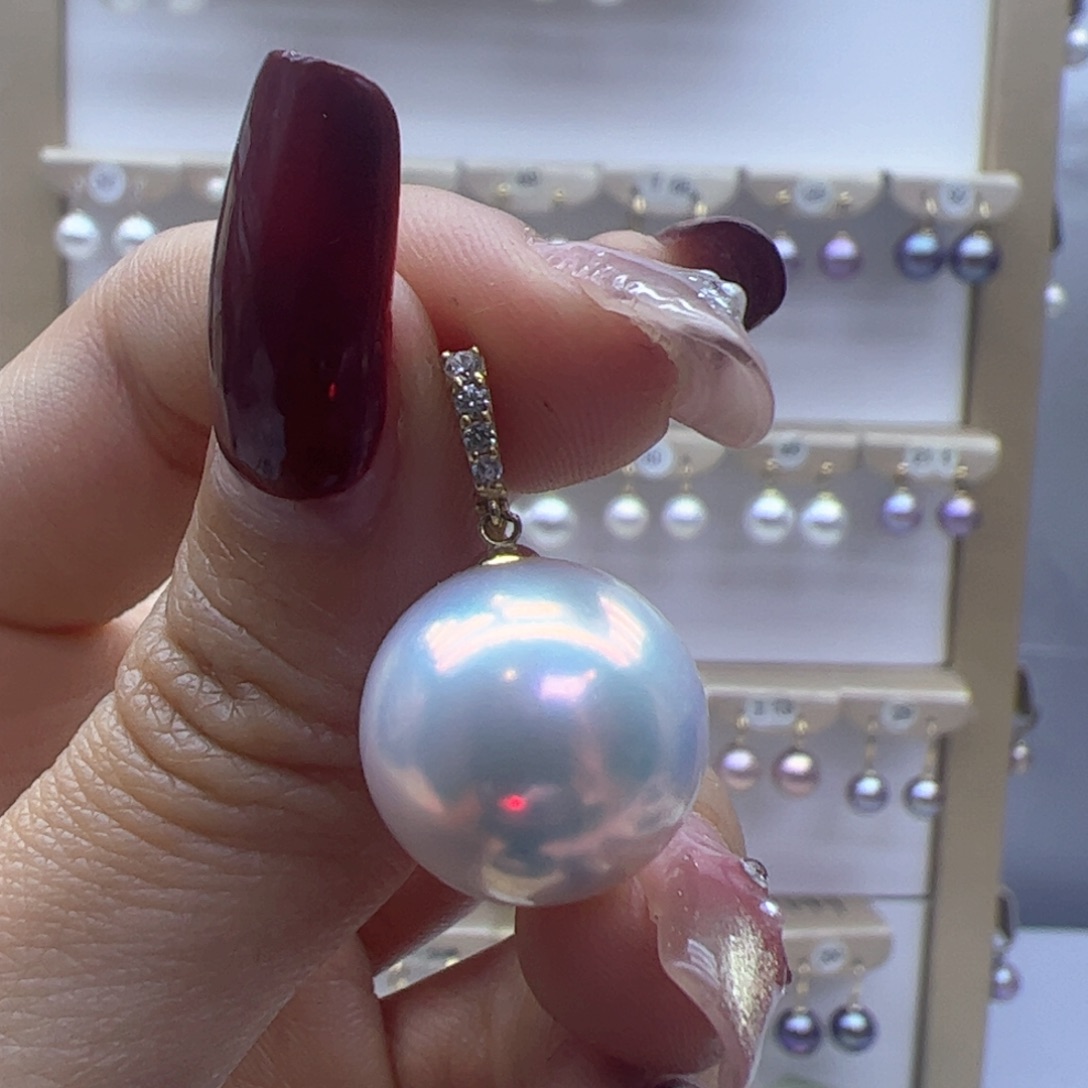 淡水珍珠颈饰18K金镶嵌