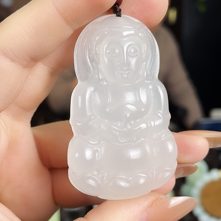 石英质玉未镶嵌颈饰