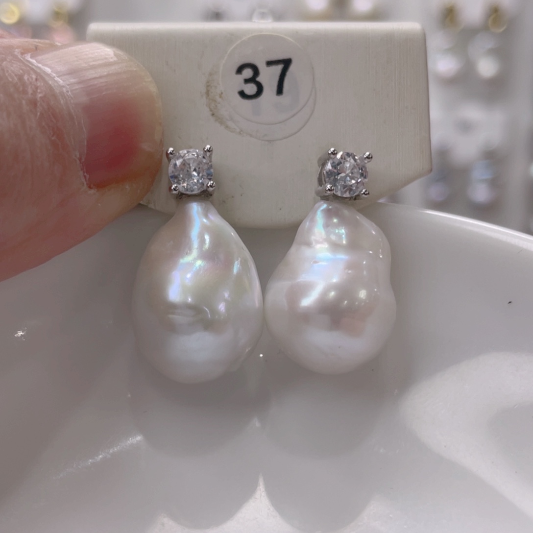 颈饰未镶嵌淡水珍珠