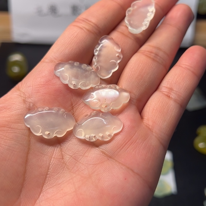 陌***い岫玉未镶嵌吊坠(不含链)