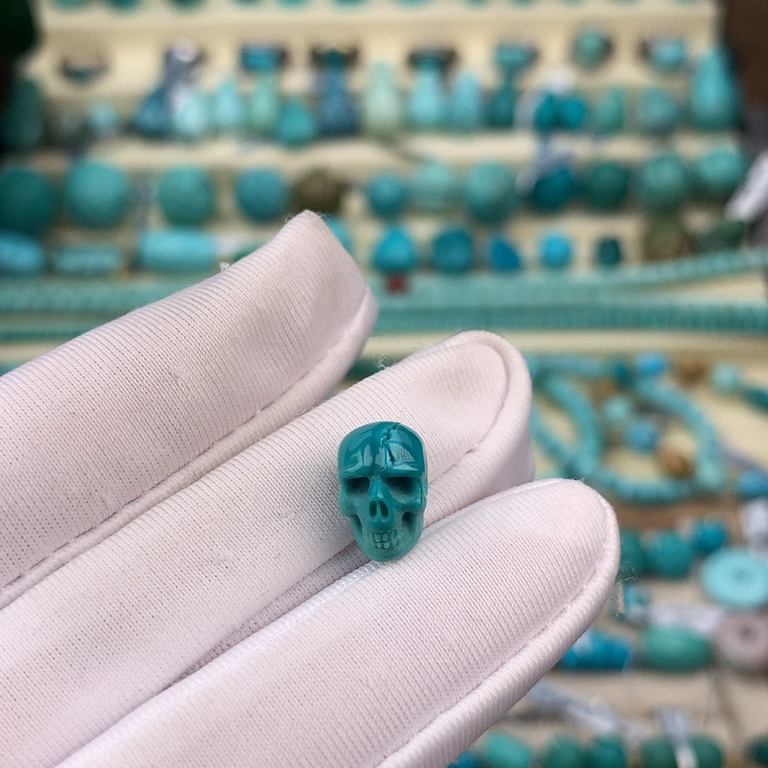 绿松石未镶嵌珠宝奇石