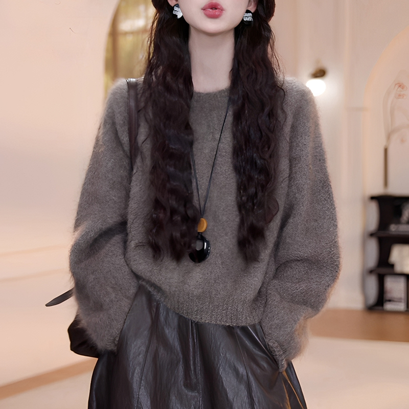 时尚洋气套头毛衣女秋冬百搭小众炸街高级感打底衫针织衫内搭上衣