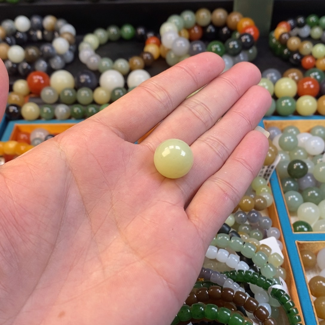 和田玉手串未镶嵌卡16黄口单珠