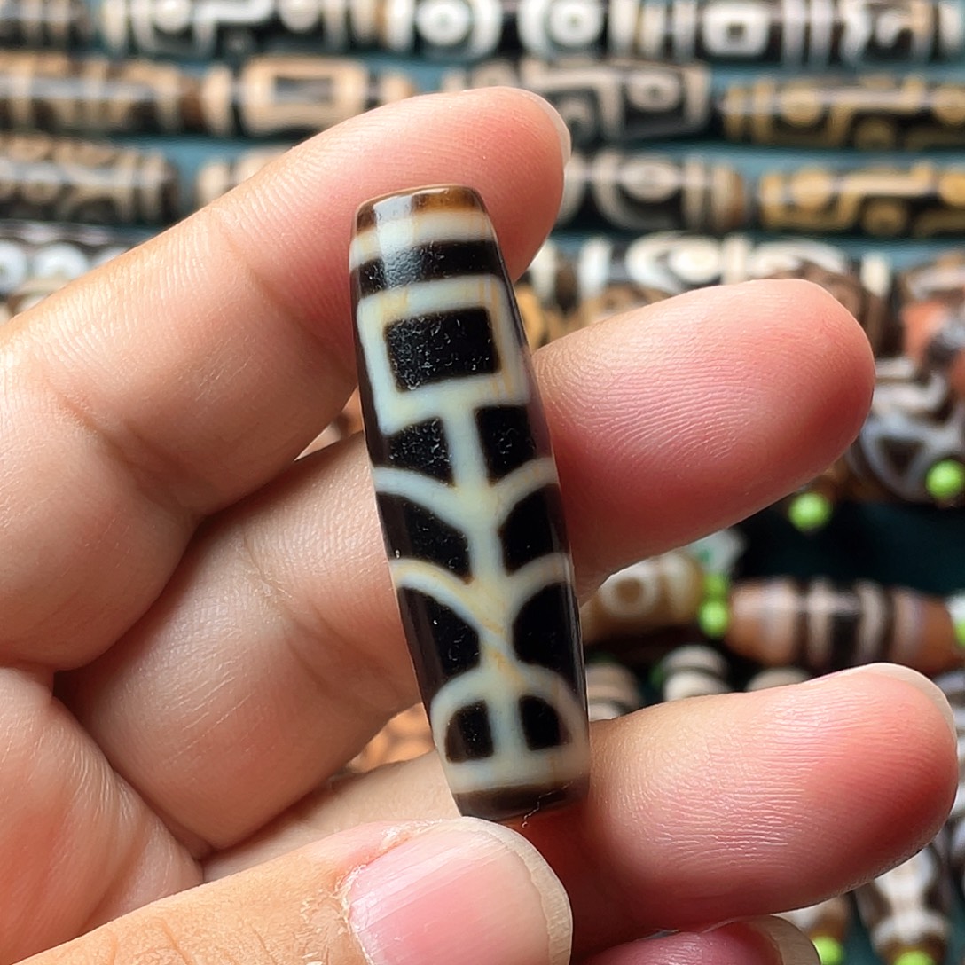 玛瑙/玉髓合金耳饰聚缘生命树