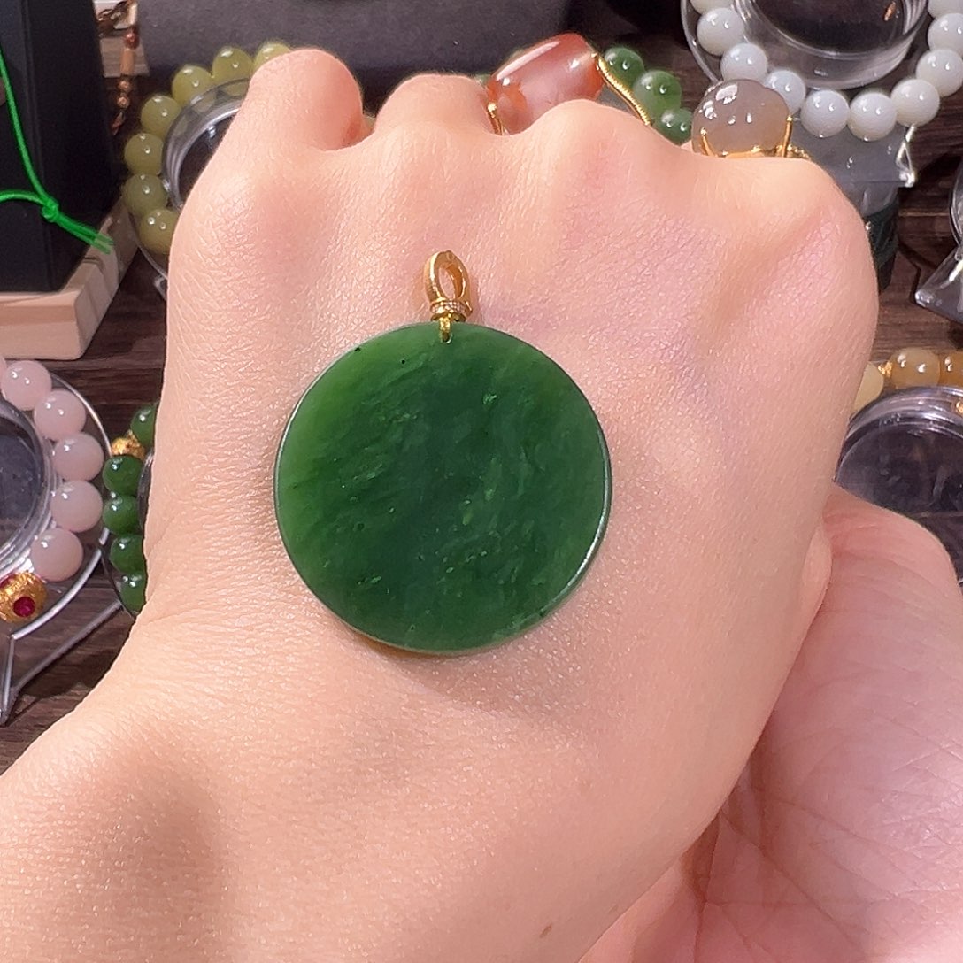 和田玉颈饰18K金镶嵌