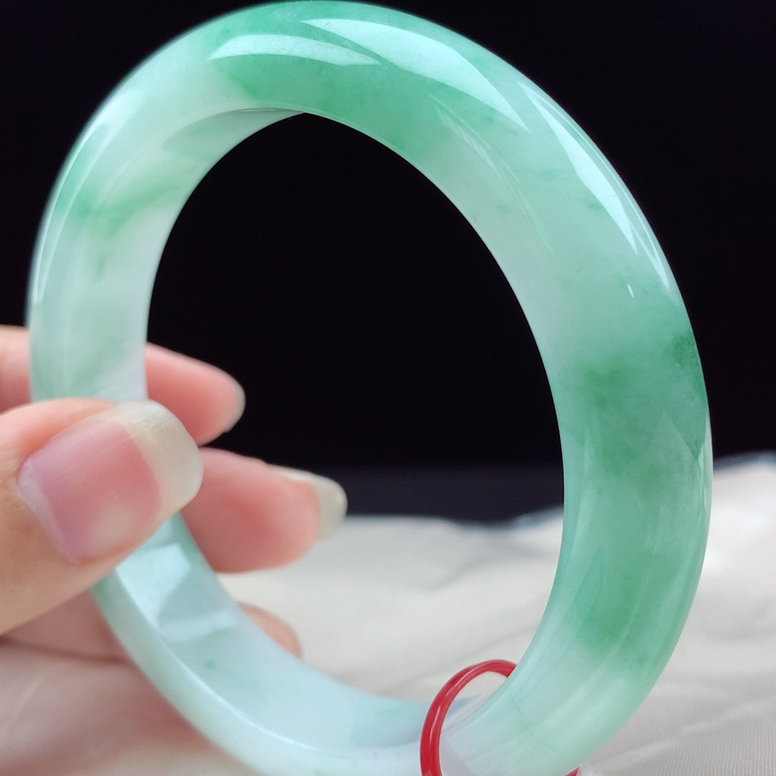 未镶嵌手镯翡翠96814，