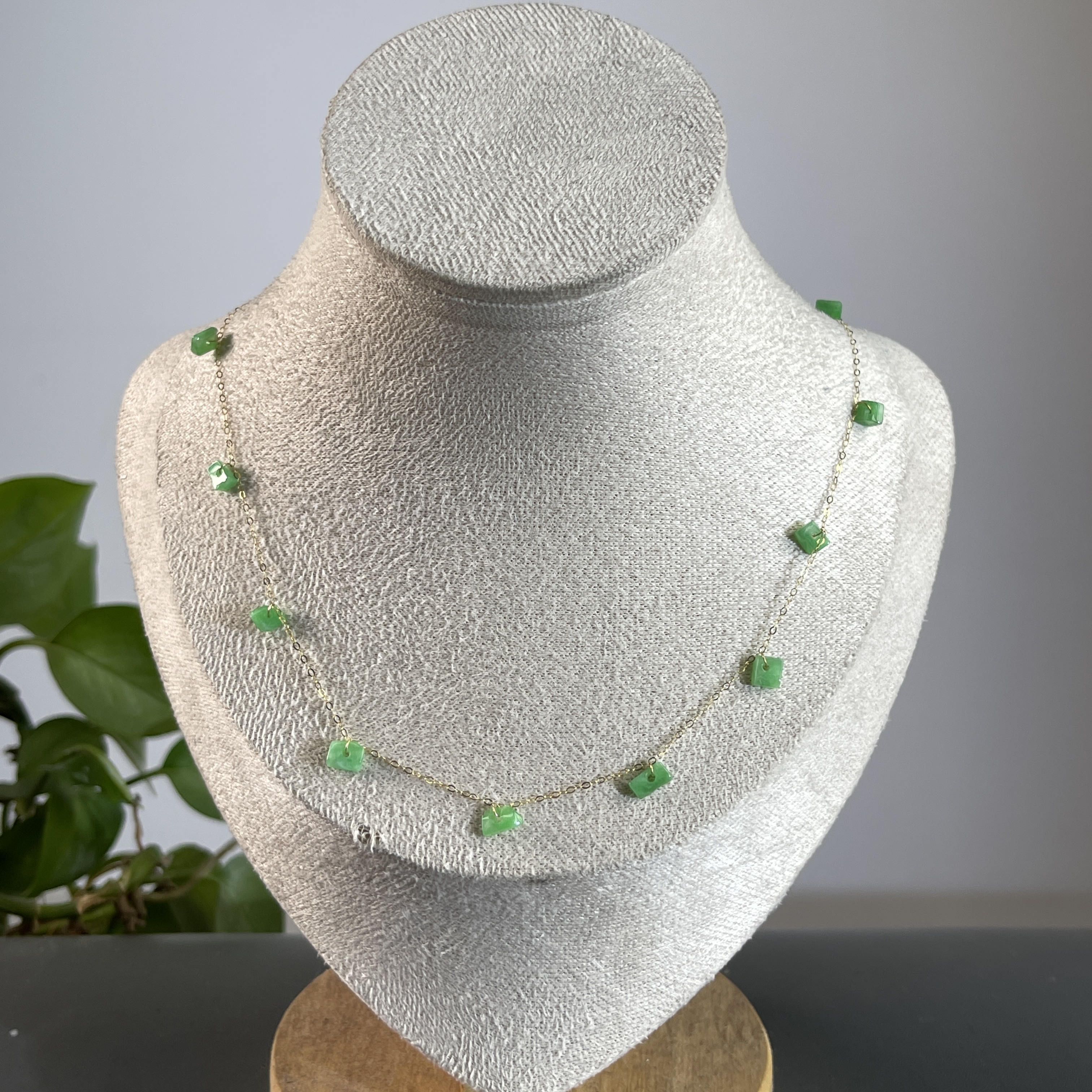 JGB04-80  天然缅甸A货翡翠  18K碎石项链