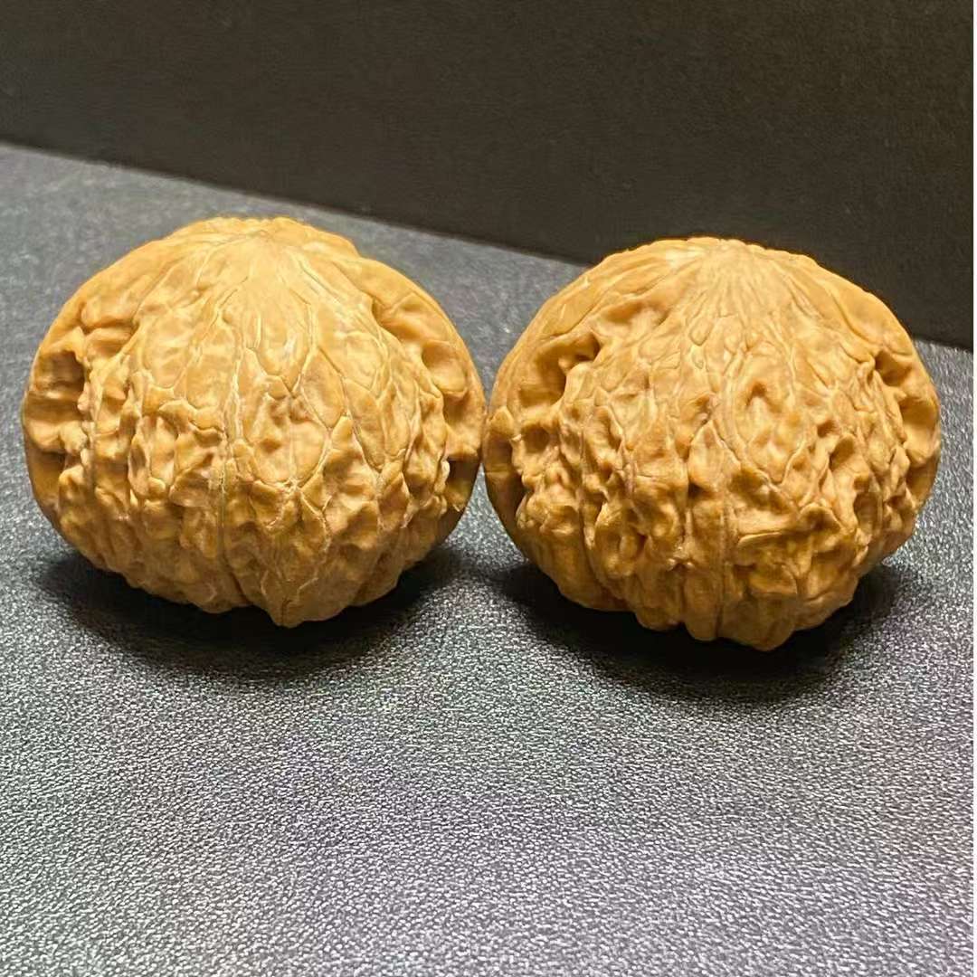 【超哥严选】铁锤文玩核桃（深情）