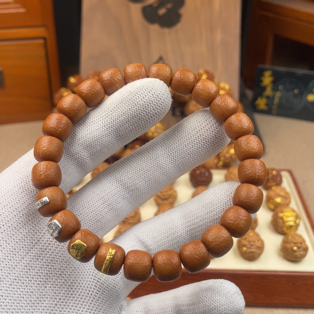 猴头核桃把件恒**熔岩