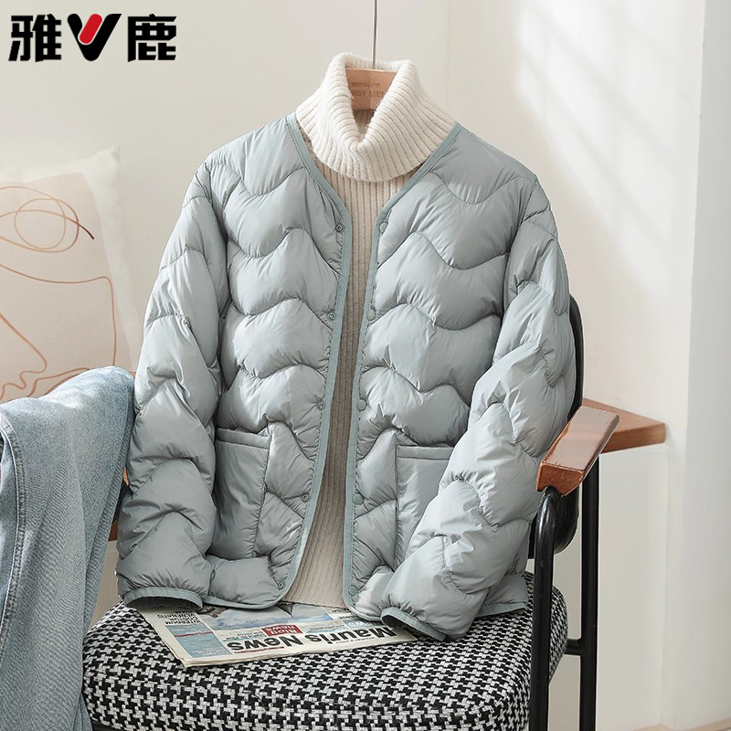 雅鹿旗舰店正品2025新款轻薄羽绒服女大码休闲保暖内搭通勤外套冬