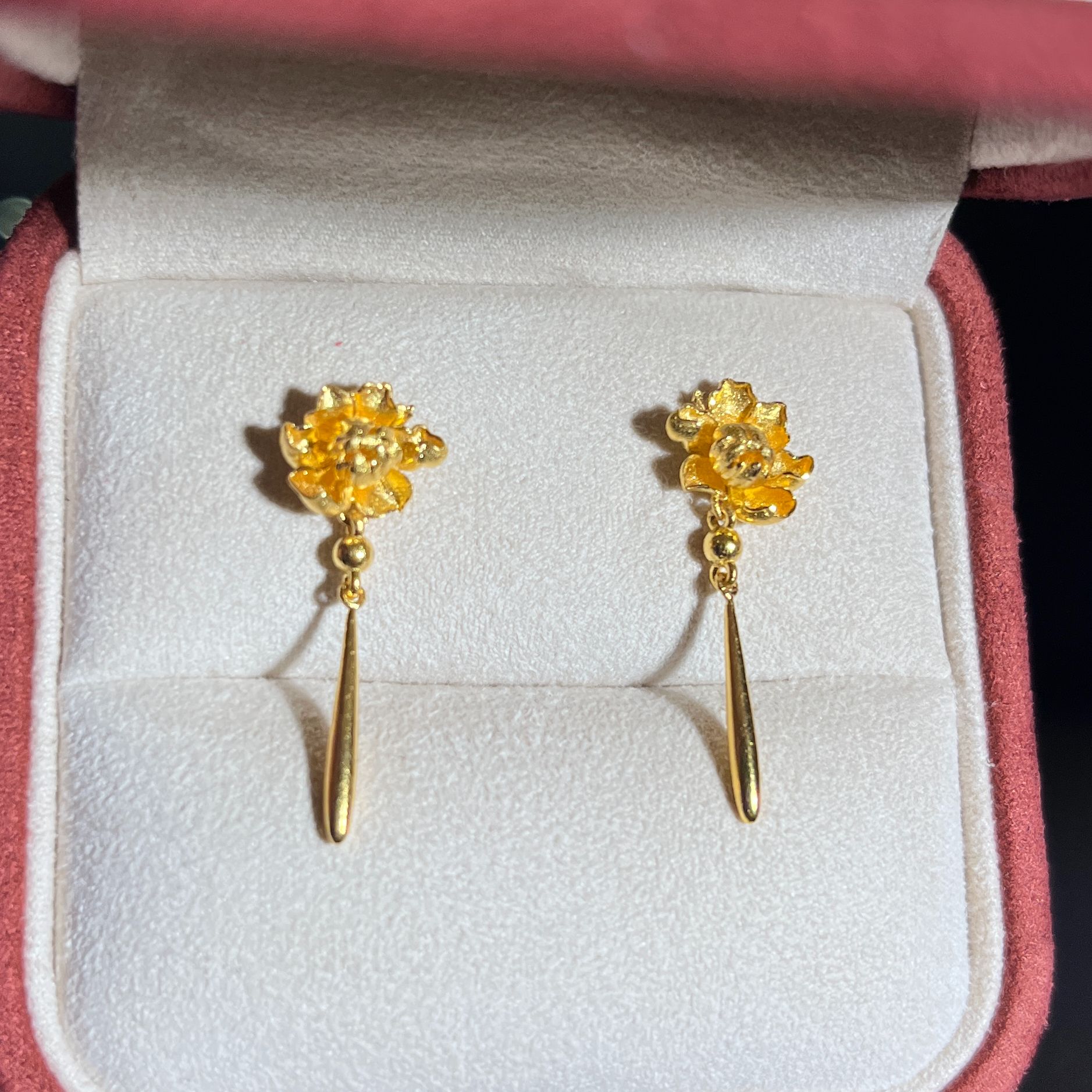 鳳喆古法錾刻工艺设计师款花花节婚嫁国风耳钉(一对)足金999