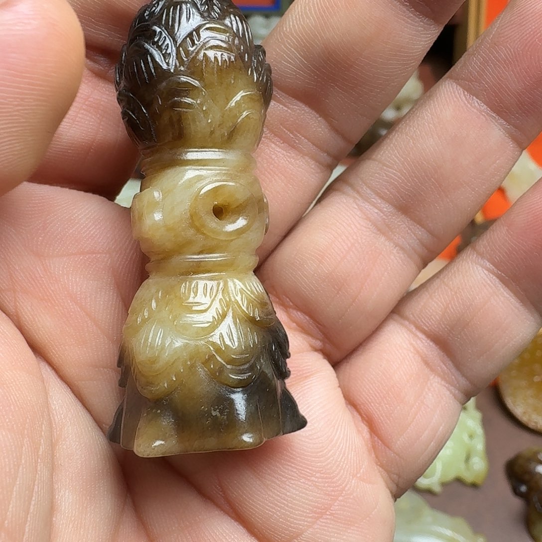 我***缘和田玉（糖玉）未镶嵌挂件