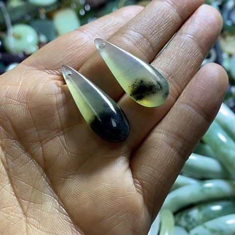 岫玉耳环未镶嵌一对