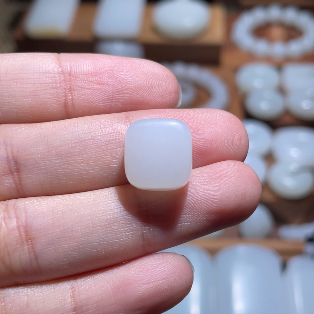 未镶嵌手链和田玉小方糖