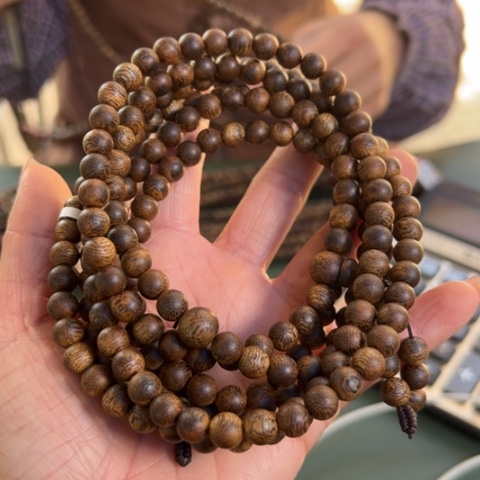 沉香手串装勺子16克卡0.7多样性发1串