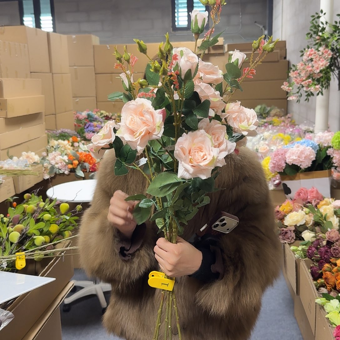 1号「闪购」仿真花，公主请下单