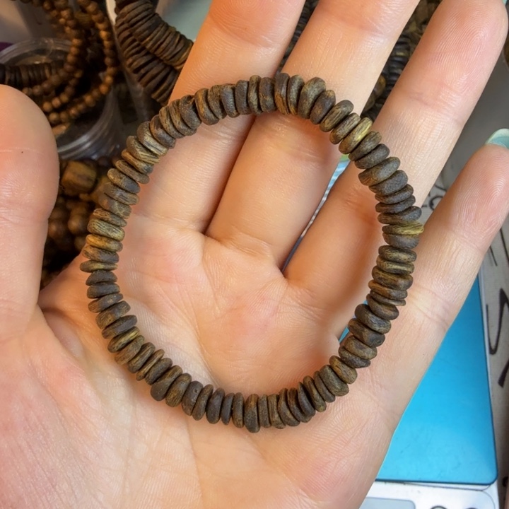 沉香沉香碎屑莺歌绿奇楠07沉水碎银4.8克