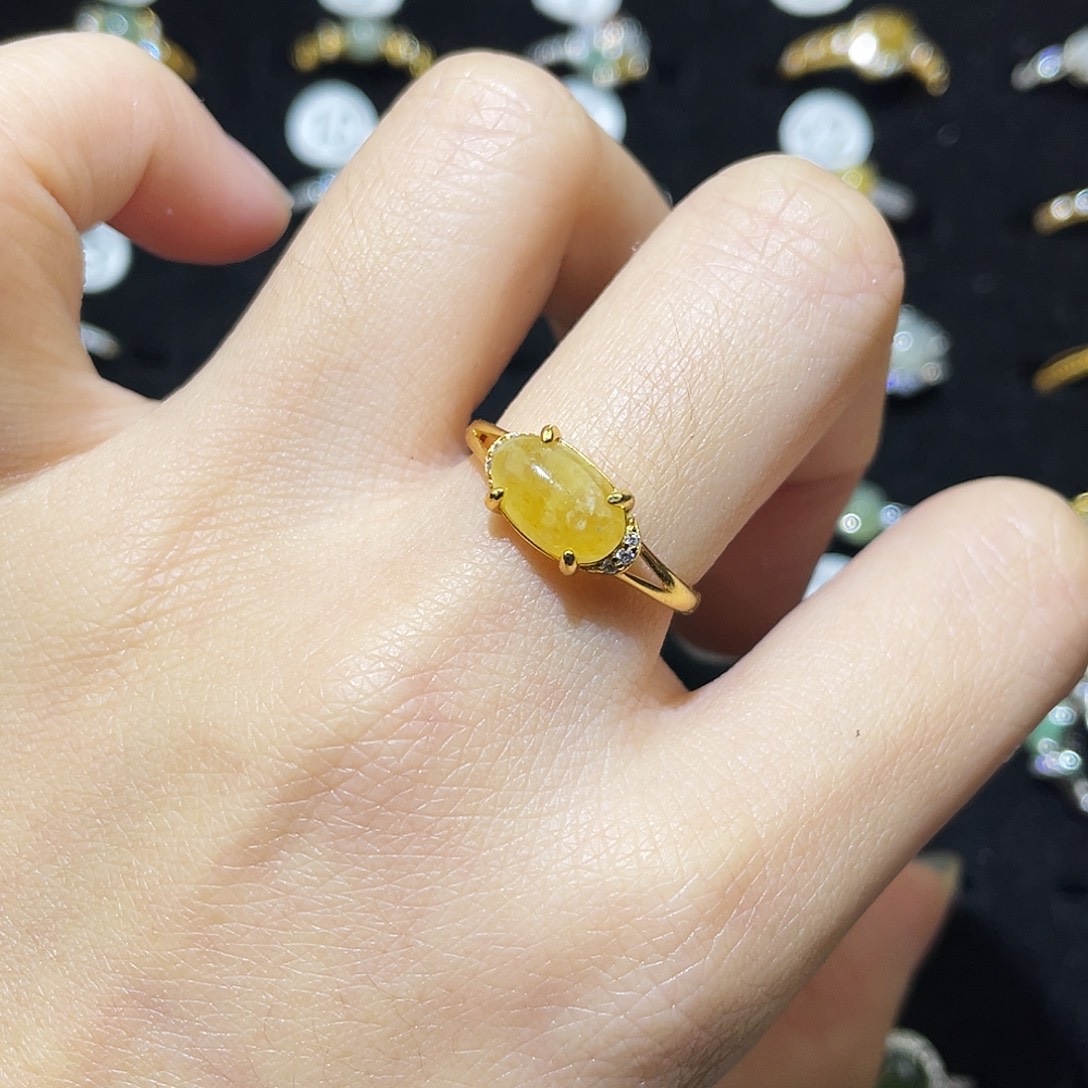 翡翠未镶嵌戒指戒指