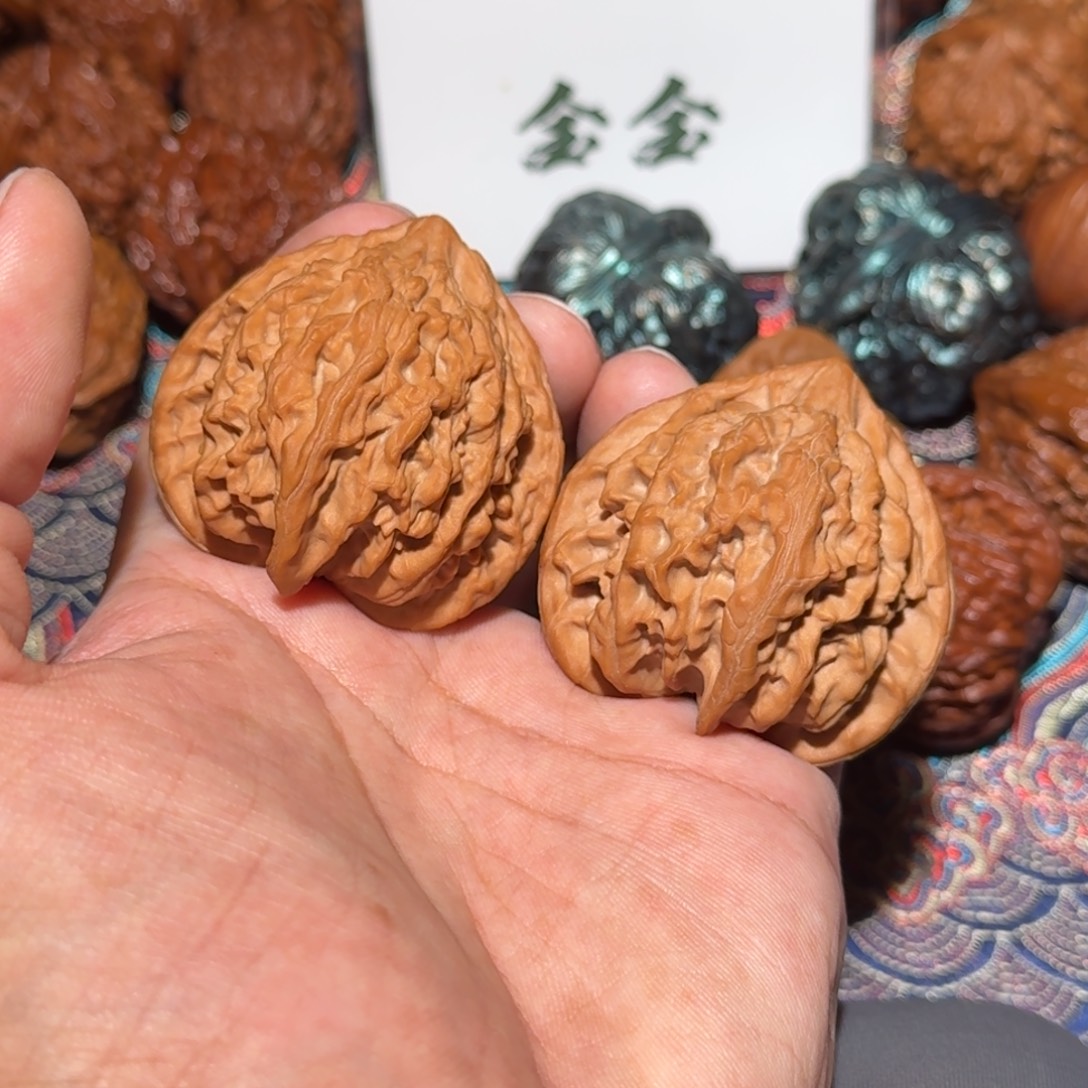 G***t把件文玩核桃131房山一代灯笼，尺寸46 44 45