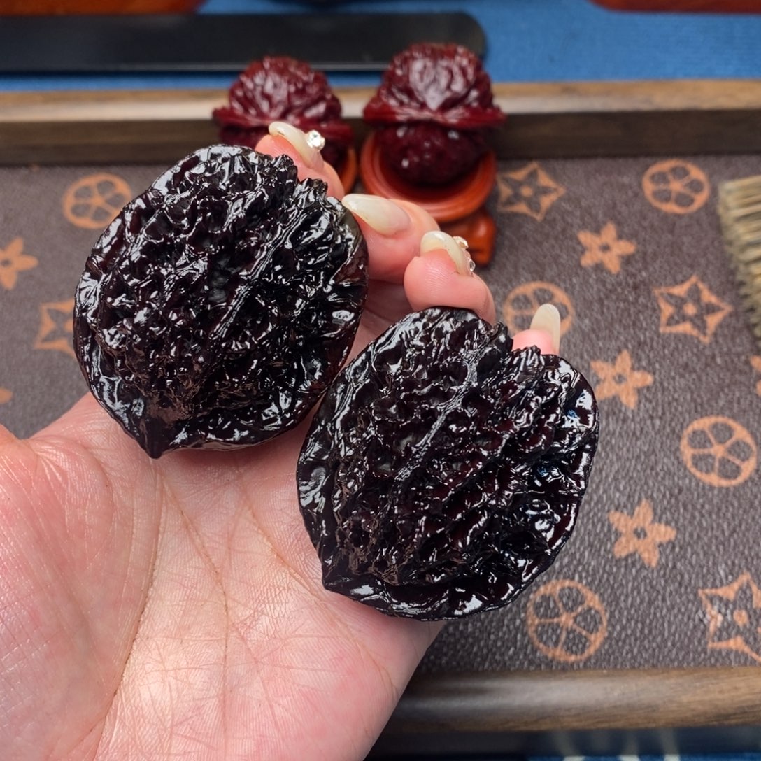 吊坠文玩核桃我不知道