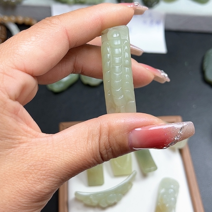 【闪购商品】和田玉颈饰未镶嵌简****忆