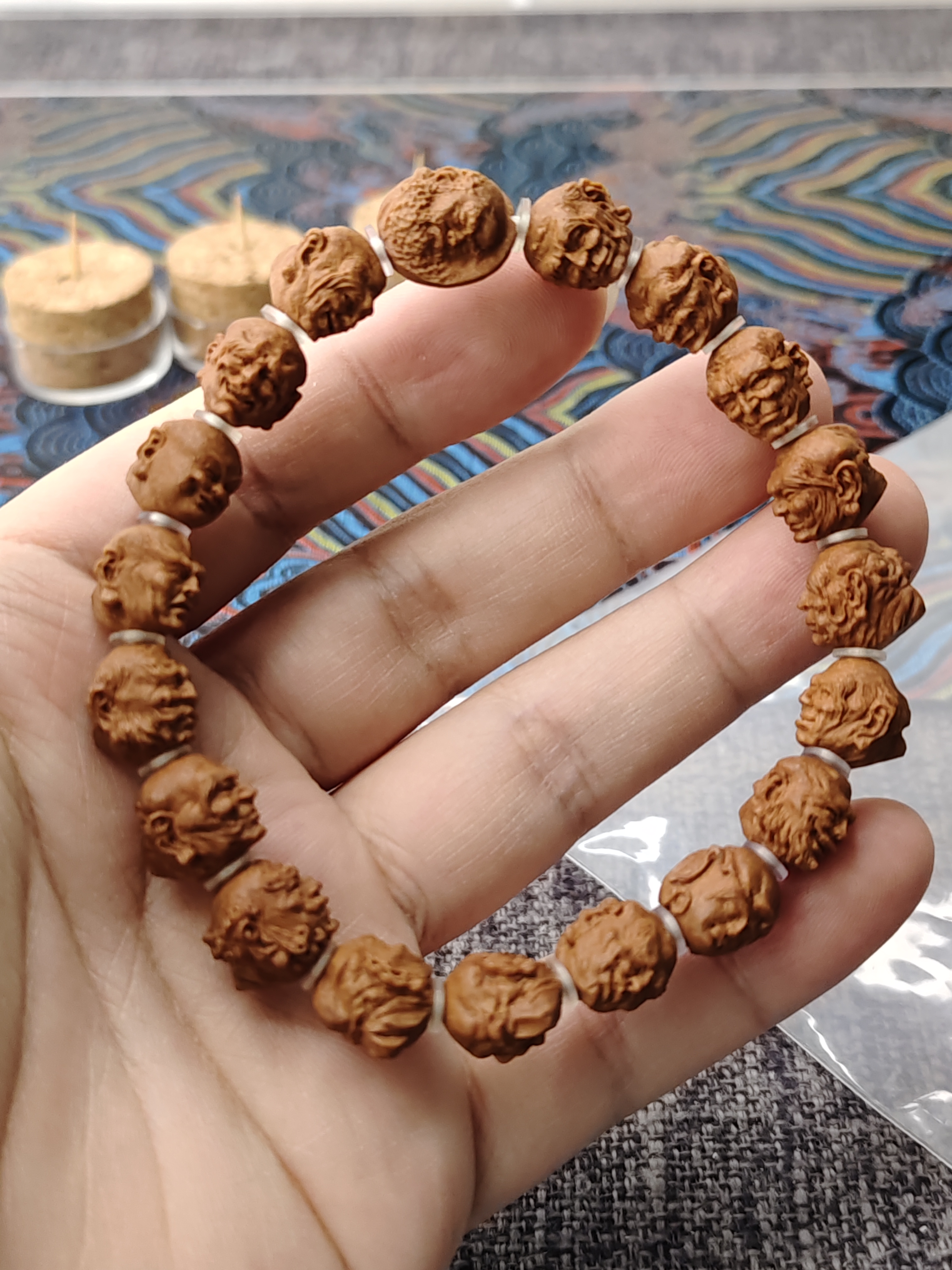 龙纹桃核十八罗汉
