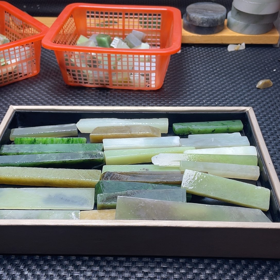 和田玉（糖玉）未镶嵌珠宝半成品