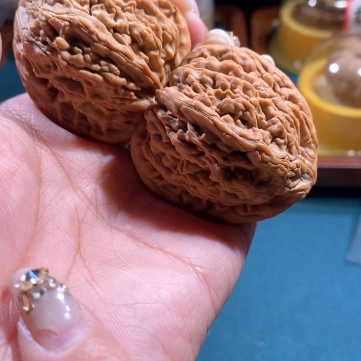 【闪购商品】文玩核桃吊坠我***…虎头王